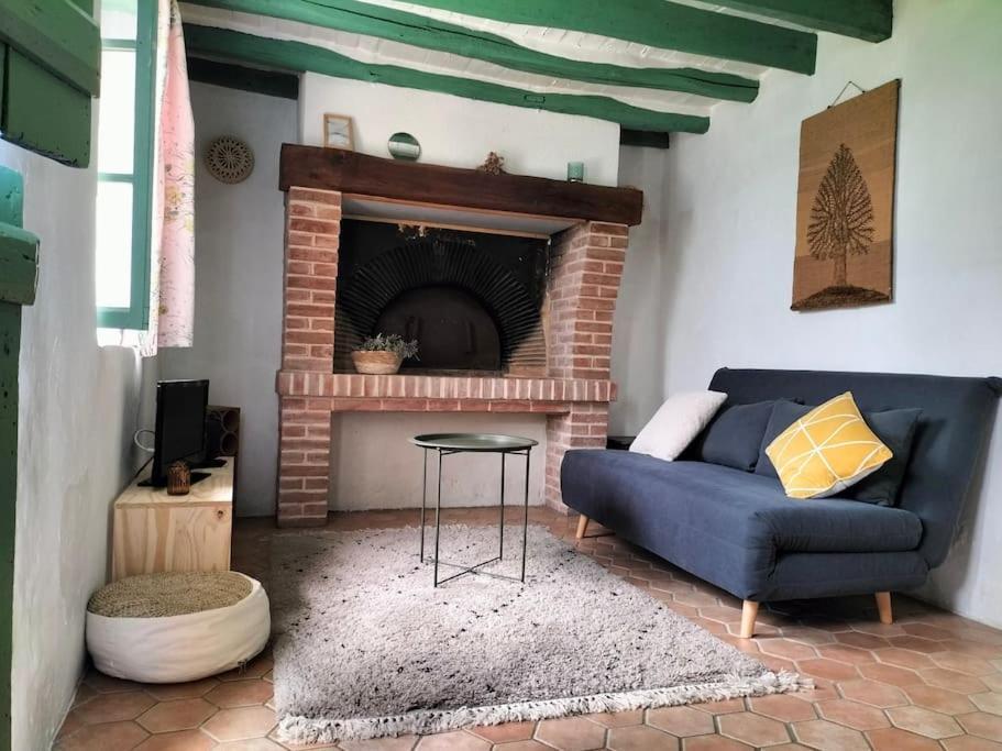 Charmante Maisonnette En Pierre Ecardenville-sur-Eure Экстерьер фото