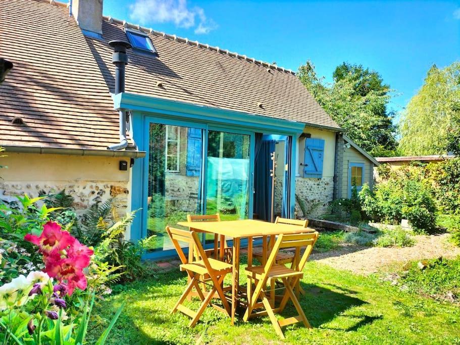 Charmante Maisonnette En Pierre Ecardenville-sur-Eure Экстерьер фото