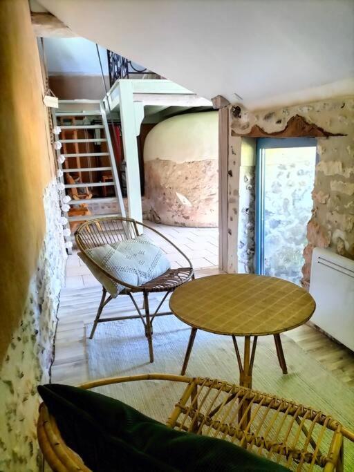 Charmante Maisonnette En Pierre Ecardenville-sur-Eure Экстерьер фото